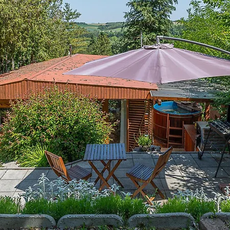 Heart-a-land Vendeghaz Tatil Evi *